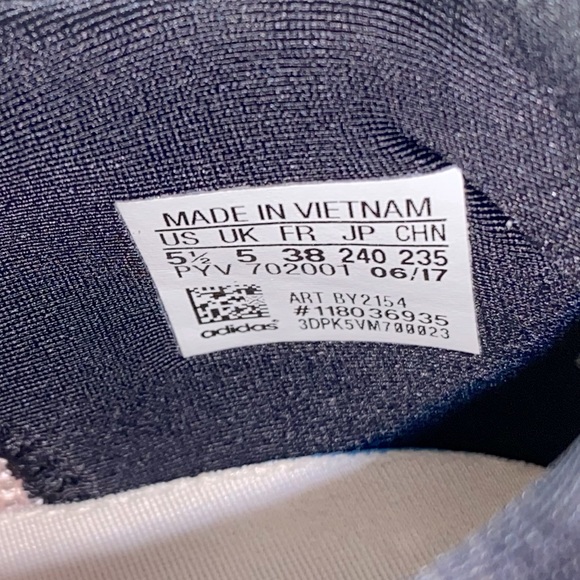 youth ice pink equipment adidas size 5.5 - Picture 4 of 4